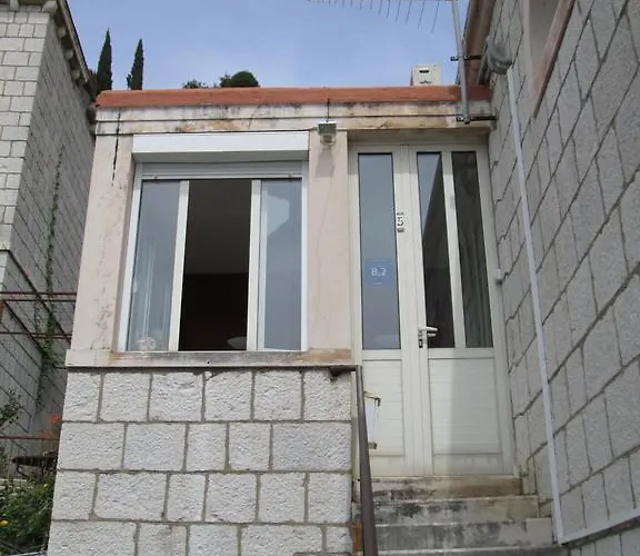 St. Lazarus Casa de hóspedes